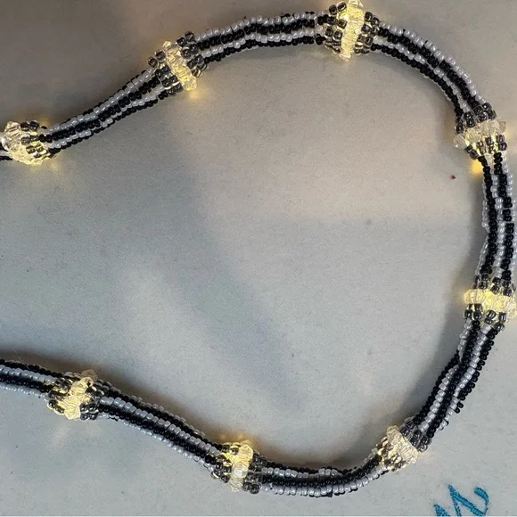 Handcrafted Beaded Pendant Necklace agate lights up optionally for fun - Picture 3 of 6